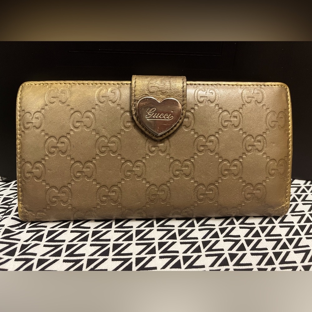 Authentic Vintage Gucci Long Wallet